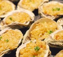 Garlic Roasted Rushan Oysters