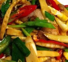 Lohan Bamboo Shoots Stir-Fried with Pork