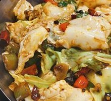 Spicy Pot-Braised Cabbage