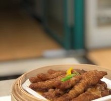 Steamed Chicken Feet with Golden Sauce and Chili