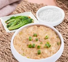 Egg and Pork Steamed Rice Bowl