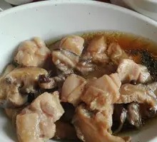 Braised Chicken Leg with Dried Mushrooms Rice