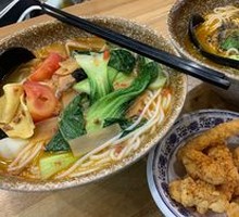 Dai-style Sour Soup Rice Noodles