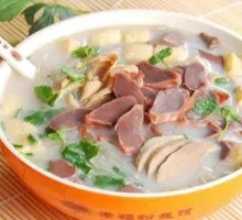 Duck Offal and Duck Meat Soup Rice