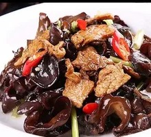 Stir-fried Pork with Wood Ear Mushrooms