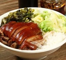 Pork Foot and Meat Roll Rice