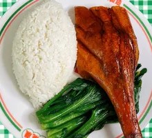 Golden Roast Goose Leg Rice