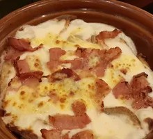 Bacon and Cheese Baked Potatoes