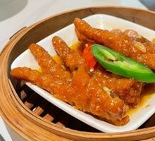 Soy Sauce and Black Bean Steamed Chicken Feet