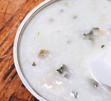 Dried Vegetable and Pork Bone Porridge