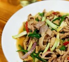 Stir-Fried Goose Intestines with Ginger and Scallion