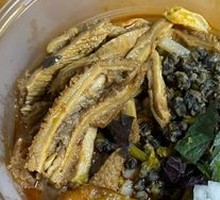 Dry-Loaded Snail Noodles