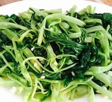Stir-Fried Water Spinach with Garlic