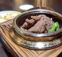 Black Pepper Beef Short Ribs in Stone Pot