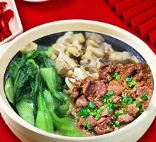 Beef Brisket and Chicken Claypot Rice with Mushrooms