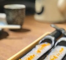 Crab Roe Shrimp Dumpling