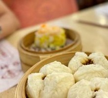 Honey-glazed BBQ Pork Buns
