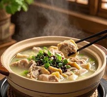 Pepper Pork Stomach Chicken Pot