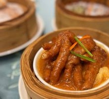 Steamed Chicken Feet with Secret Sauce