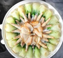 Almond Sauce Braised Abalone with Chinese Cabbage