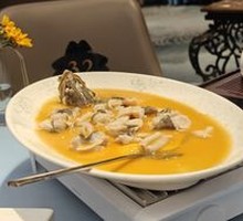 Red Wine Egg White Steamed Abalone Fish