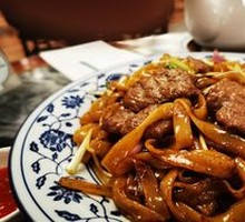 Dry-Fried Beef Rice Noodles