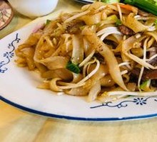 Dry-Fried Beef Rice Noodles