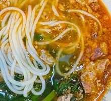 Old-Style Meat Sauce Rice Noodles