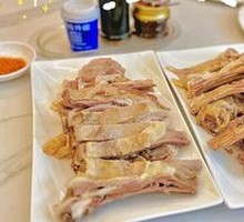Hand-grabbed Lamb Ribs