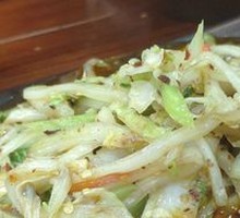 Sour and Spicy Cabbage