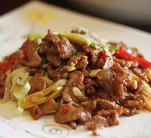 Scallion Stir-Fried Lamb