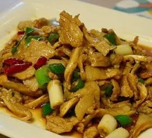 Stir-Fried Mushroom with Meat