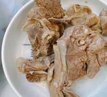 Hand-held Lamb