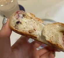 Cranberry Cream Cheese Bagel