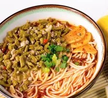 Spicy Pickled Mustard Greens with Minced Pork and Rice Noodles