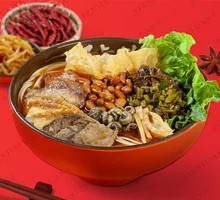 Family Feast Snail Noodle