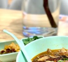 Fresh and Crisp Tripe Noodles