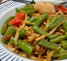 Sauce-Flavored Green Bean Noodles