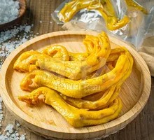 Salt-Baked Duck Feet