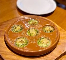Garlic Butter Snails with Crispy Bread