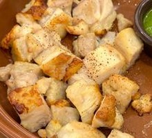 Grilled Chicken Cubes with Italian Parsley Sauce