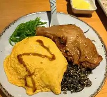 Swiss Sauce Chicken Leg Omelet Rice