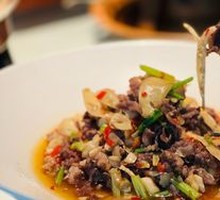 Stir-Fried Beef with Yellow Onion