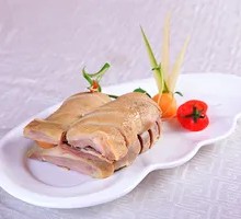 Steamed Duck in White Sauce