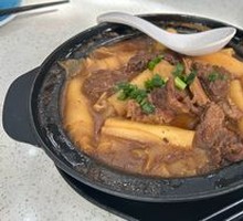 Beef Brisket Stir-Fry with Rice Noodle Rolls
