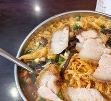 Stir-Fried Snail Noodles