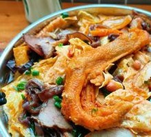 Braised Chicken Feet with Tiger Skin