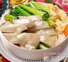 Ginger-Flavored Poached Chicken Rice