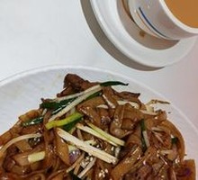 Dry-Fried Beef Rice Noodles