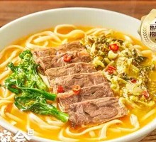 Old Jar Sichuan-style Pickled Cabbage Beef Noodles